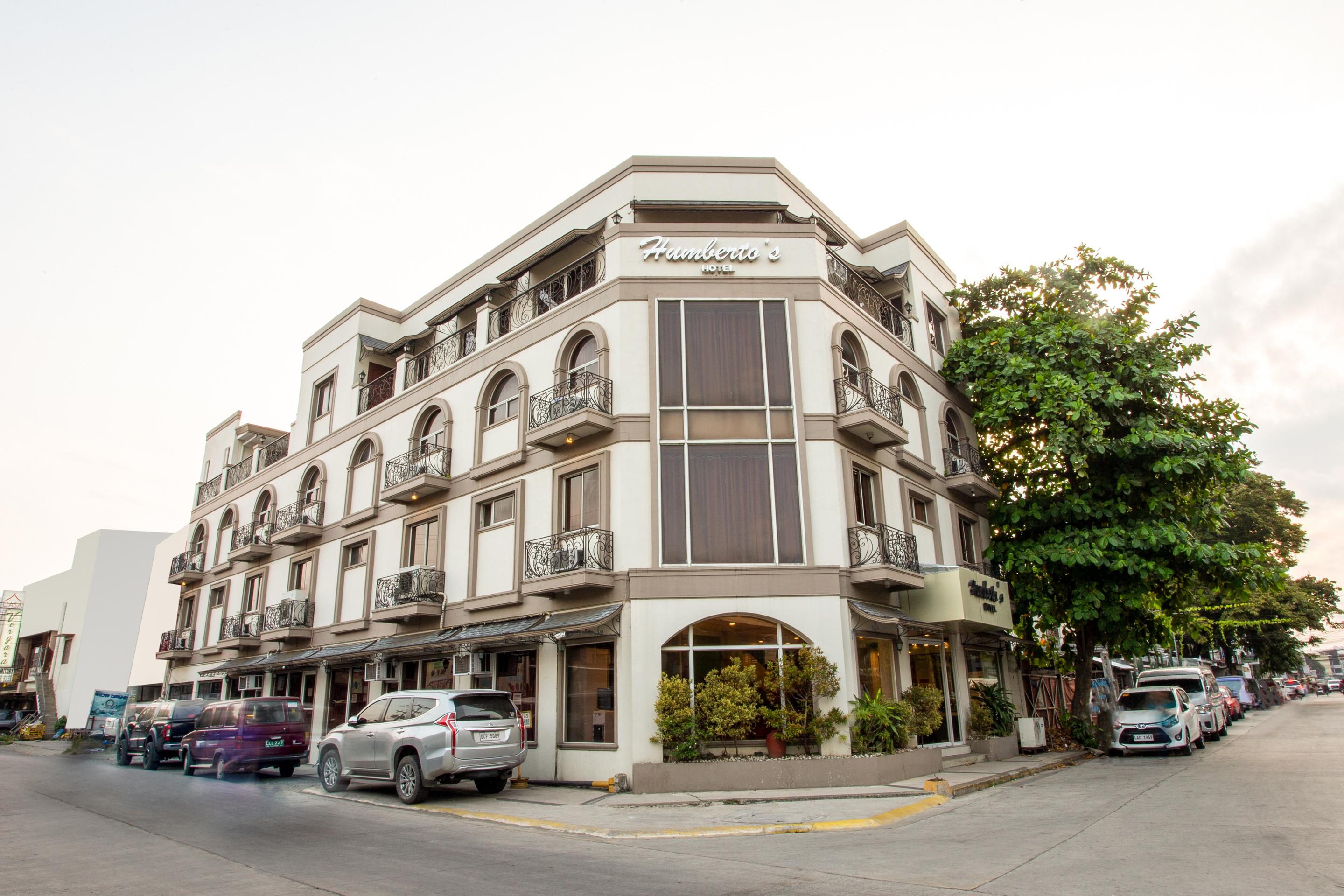 Oyo 414 Humberto'S Hotel Davao City Exterior foto