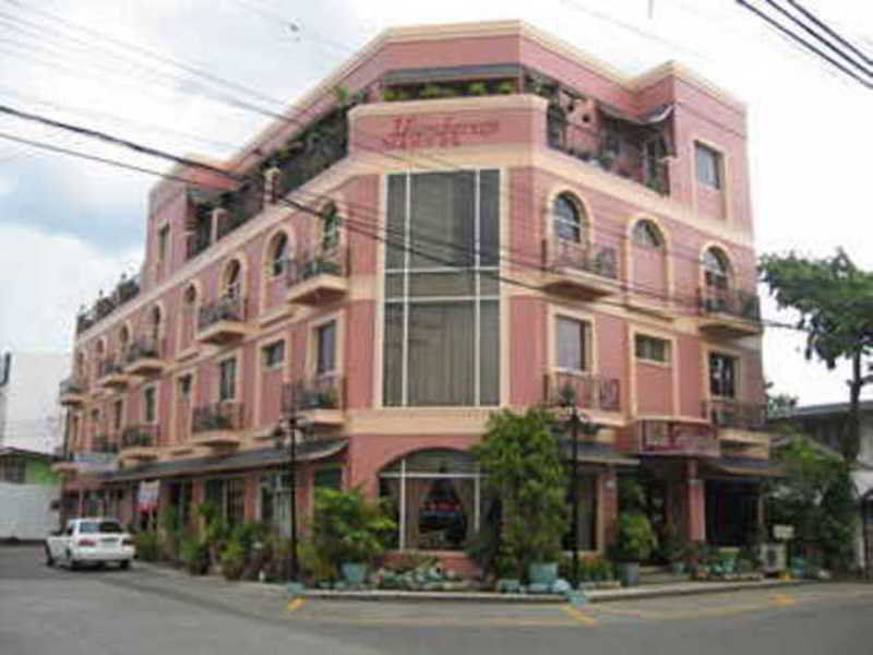 Oyo 414 Humberto'S Hotel Davao City Exterior foto